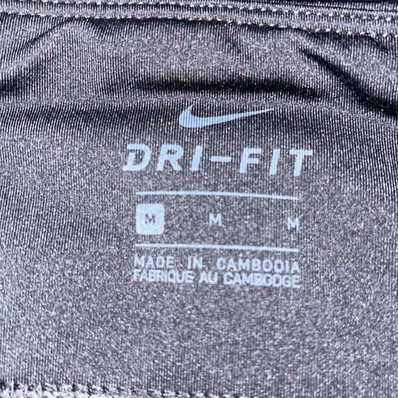 Nike Medium Dri Fit Crop - Picture 2 of 4